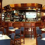 Отель Serantes 2*
