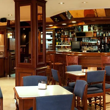 Serantes ホテル 2*