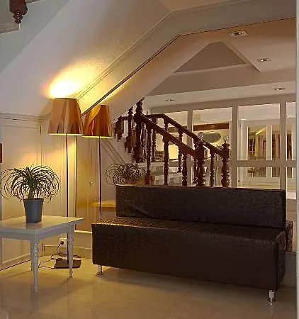 Serantes Ξενοδοχείο